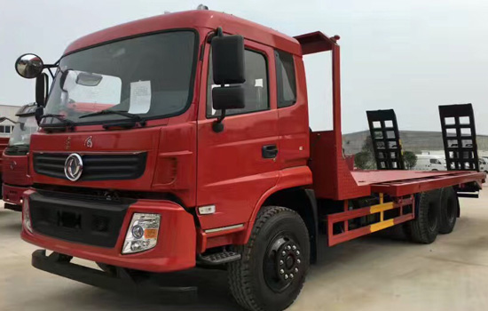 【國五】東風后八輪挖機平板車