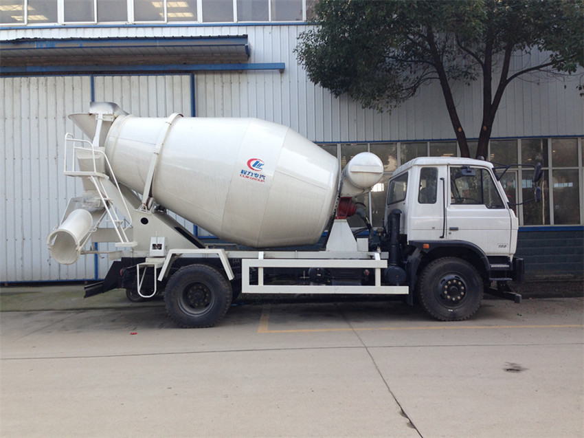 東風6/7方攪拌車