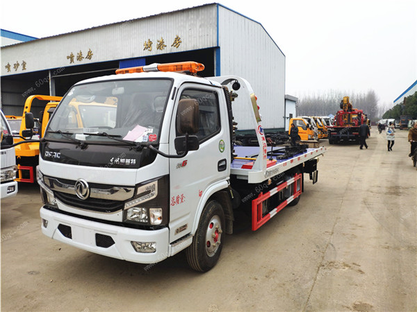 東風小凱普特藍牌平板清障車