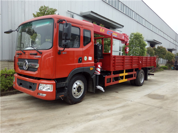 東風(fēng)多利卡長興5噸隨車吊