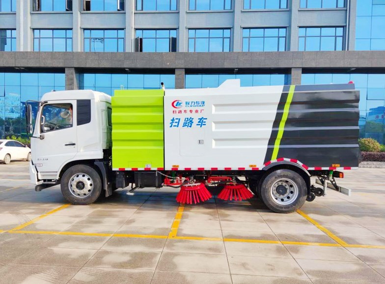 東風(fēng)天錦12方掃路車