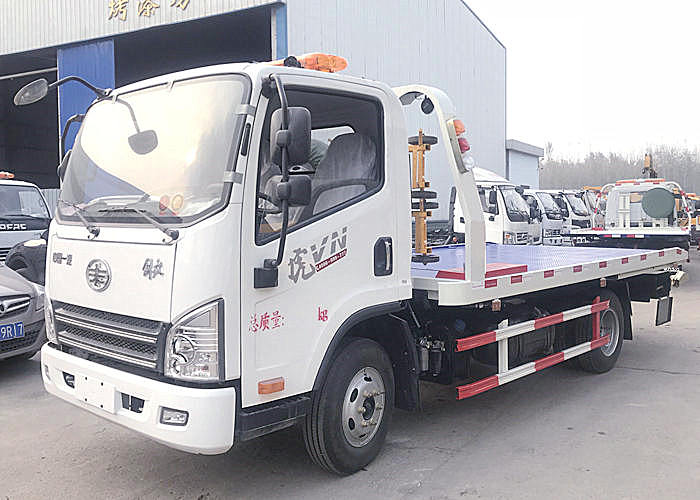 解放虎VN藍(lán)牌清障車(chē)報(bào)價(jià)，用戶已發(fā)車(chē)！