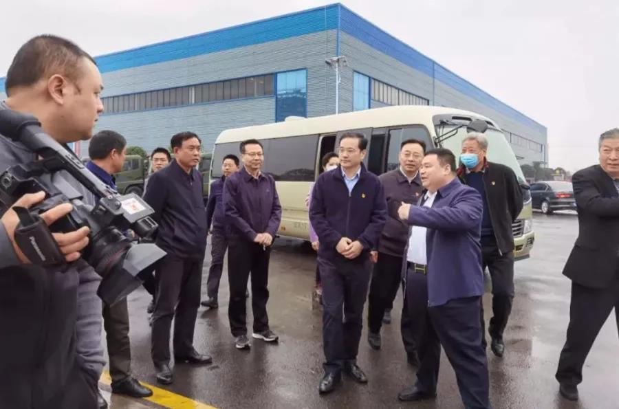 市區領導赴程力汽車集團視察指導專汽暨應急裝備核心產業