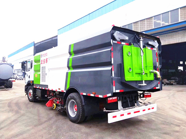 東風多利卡15方洗掃車