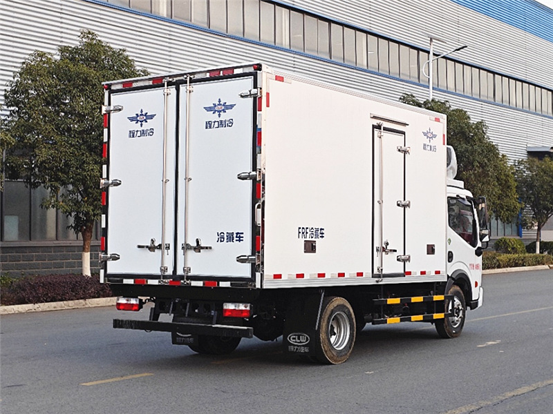東風多利卡冷藏車